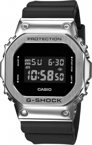 Часы наручные CASIO GM-5600-1E