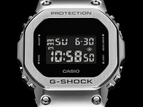 Часы наручные CASIO GM-5600-1E фото 2